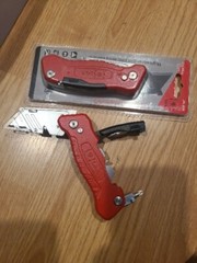 M&R Folding Utility Knife Quick Change Box Cutter Razor Knife W/3PCS Blades