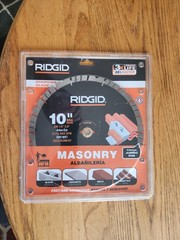 RIDGID 10 in. Masonry Cutting Segmented Rim Diamond Saw Blade (25-SG10IP)