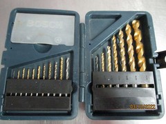 18 Piece Drill Bit Set Includes Bosch and Other Brands