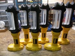 DEWALT TOOLS 18V PRE-OWNED LIGHTING FULLY FUNCTIONAL SEE PICTURES FREE SHIPPING